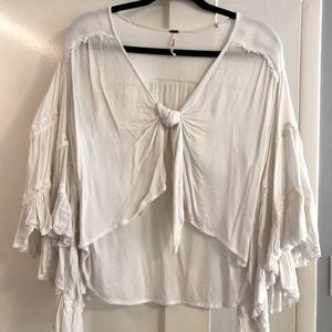 Free People white ruffle sleeve blouse!